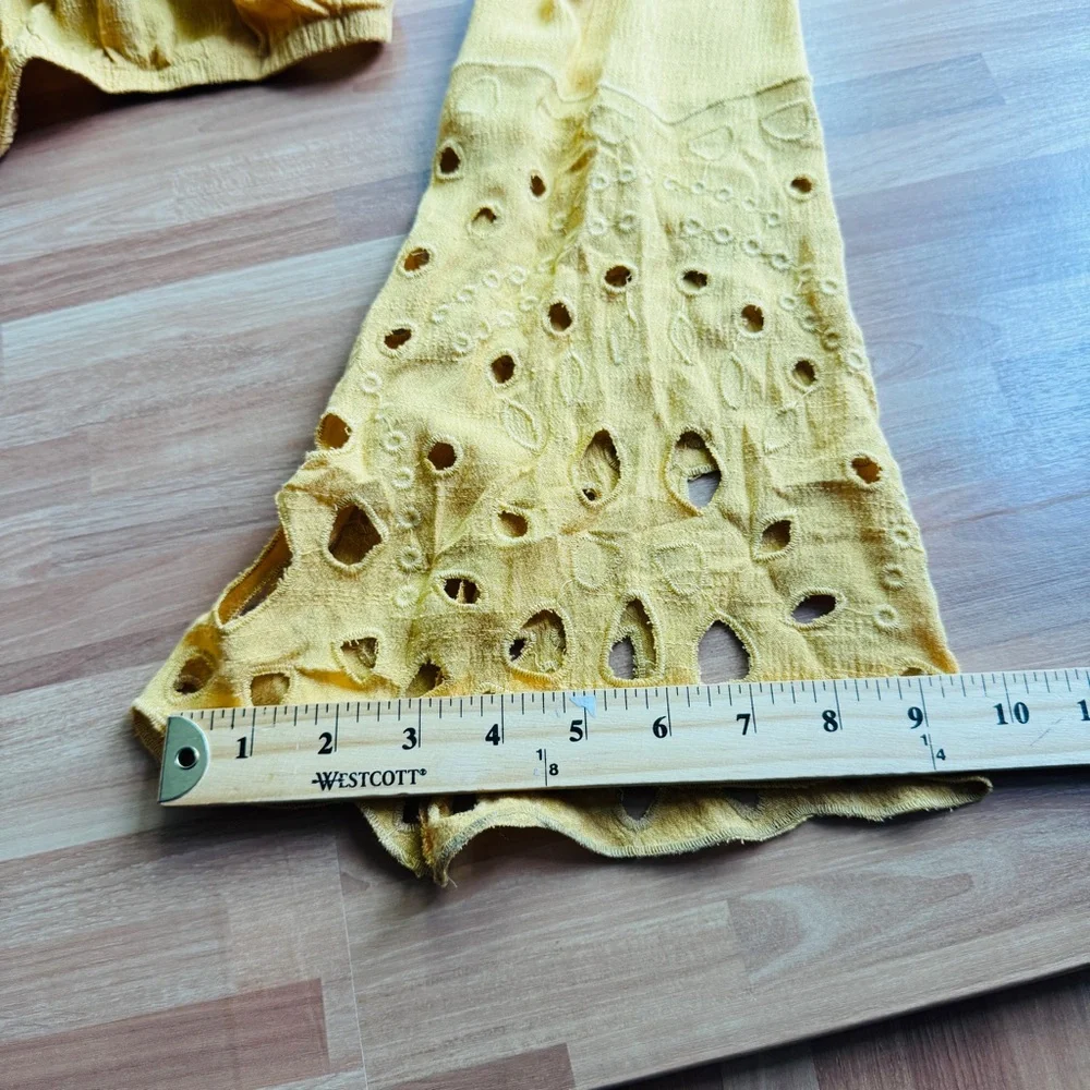 Moon river mustard bell sleeve open back nwt medium
